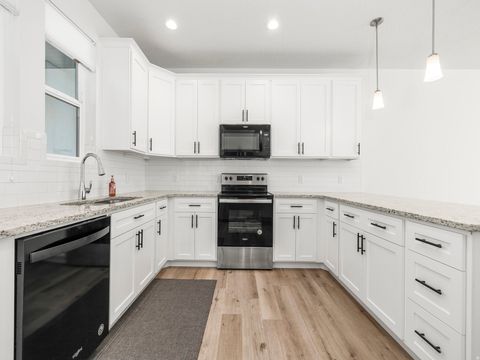 Tiny photo for 1636 N 1300 E, Payson, UT 84651 (MLS # 2125078)