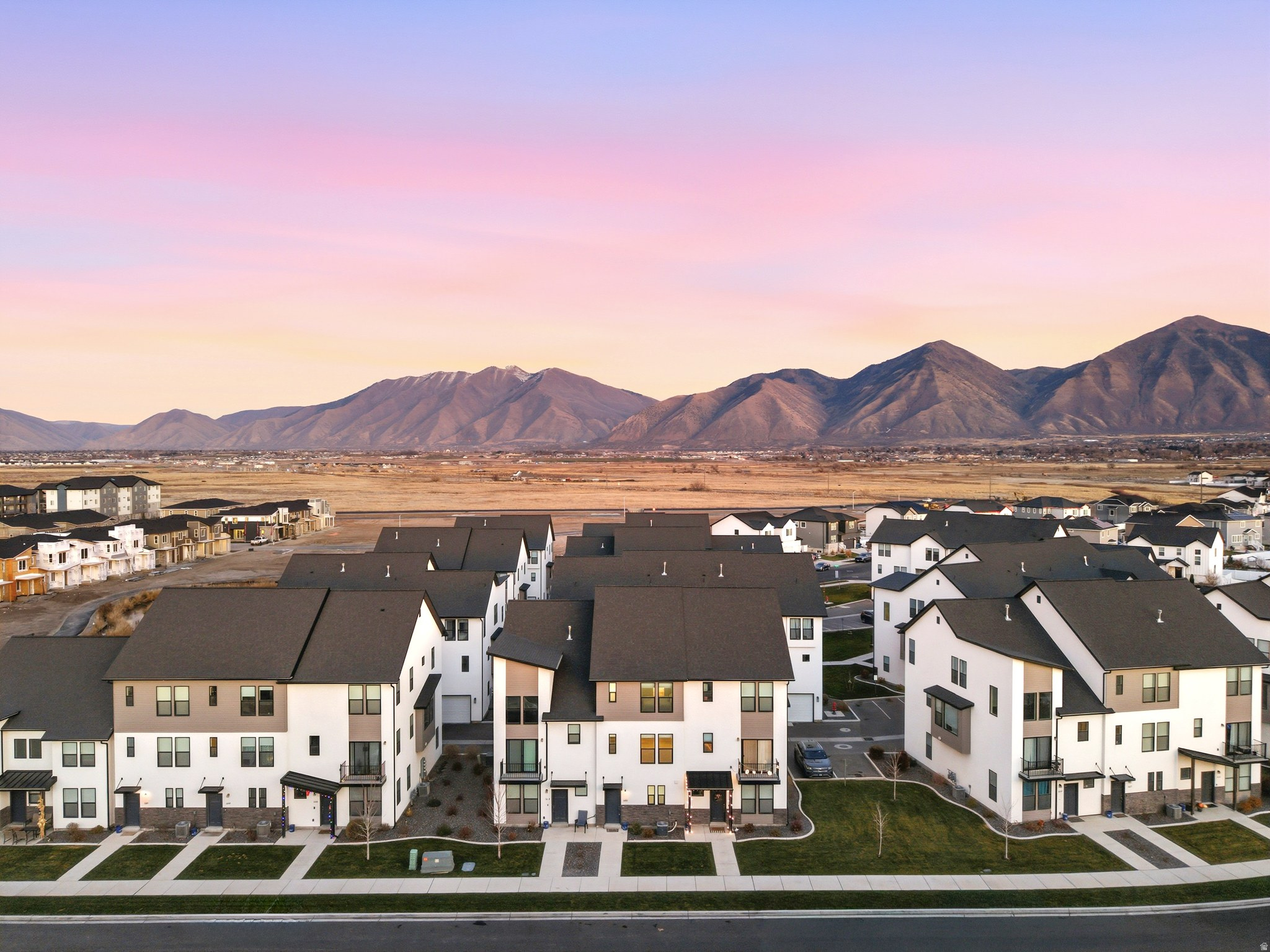 VILLAGES AT ARROWHEAD PARK - Residential