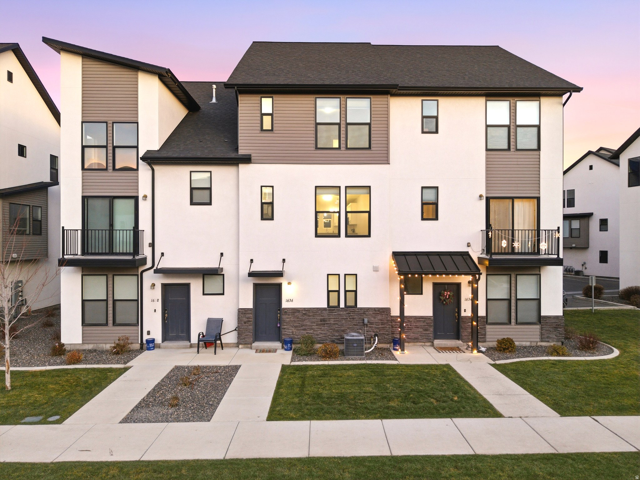 VILLAGES AT ARROWHEAD PARK - Residential