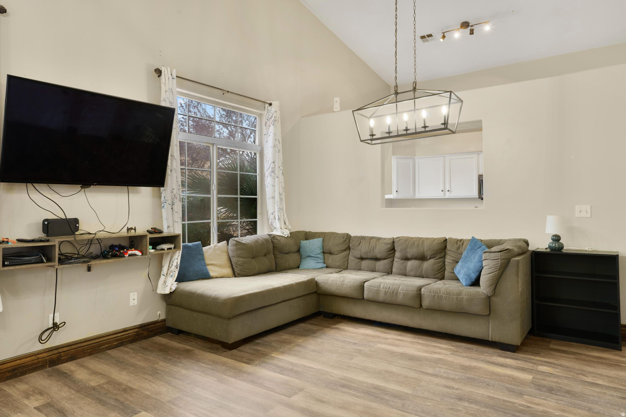 SHADOW RIDGE 1 AMD - Residential