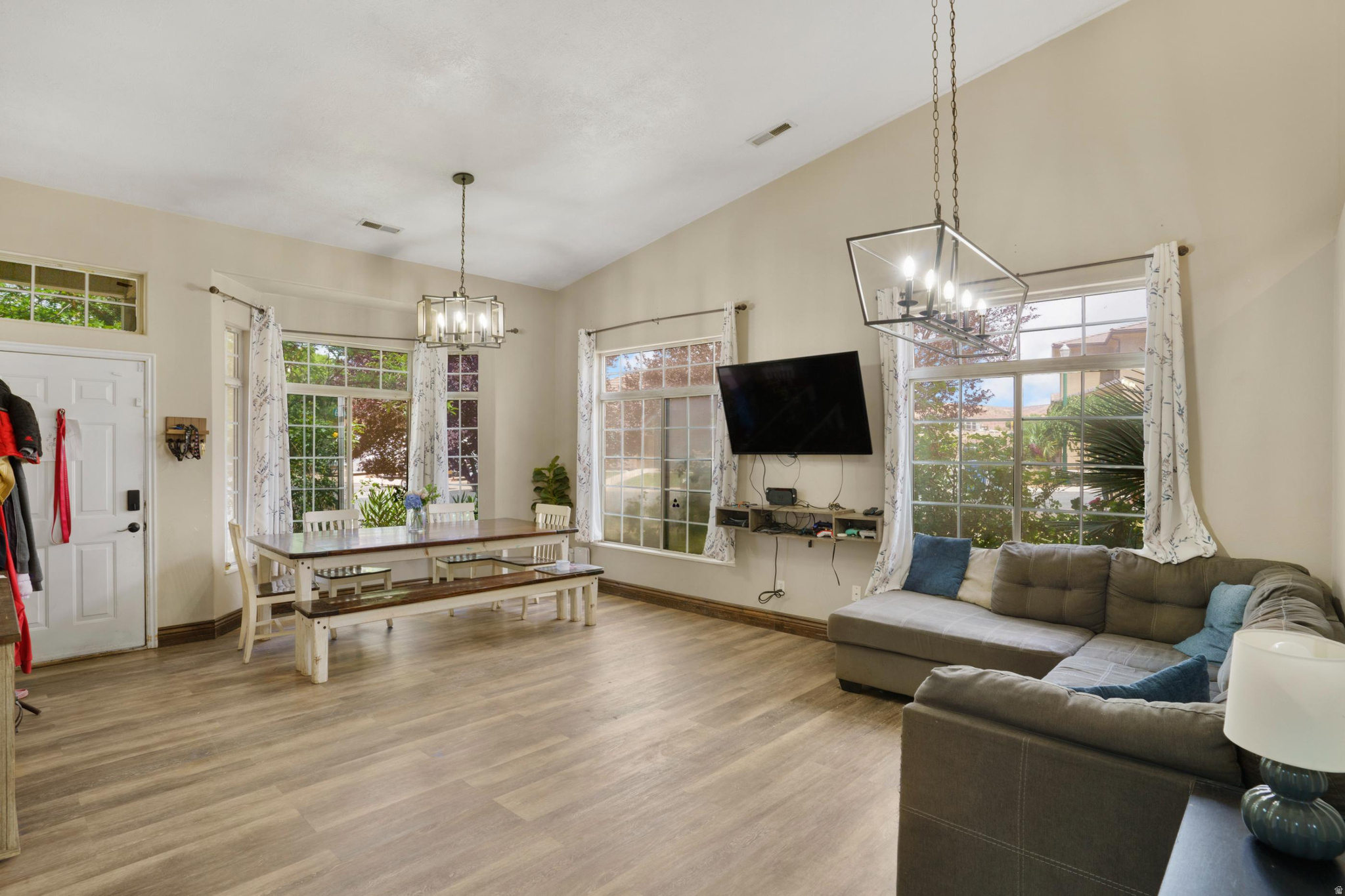 SHADOW RIDGE 1 AMD - Residential
