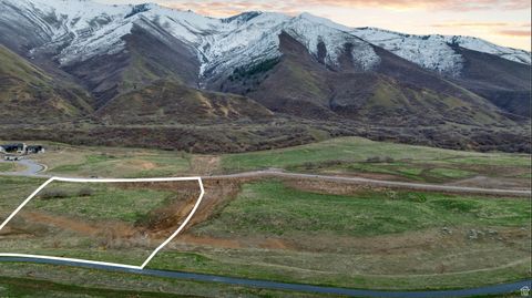 Tiny photo for 1906 S PRESERVE DR #55, Mapleton, UT 84664 (MLS # 2092941)