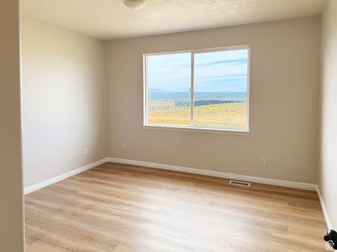 Tiny photo for 127 E CHANDLERPOINT WAY S, Draper, UT 84020 (MLS # 2112837)