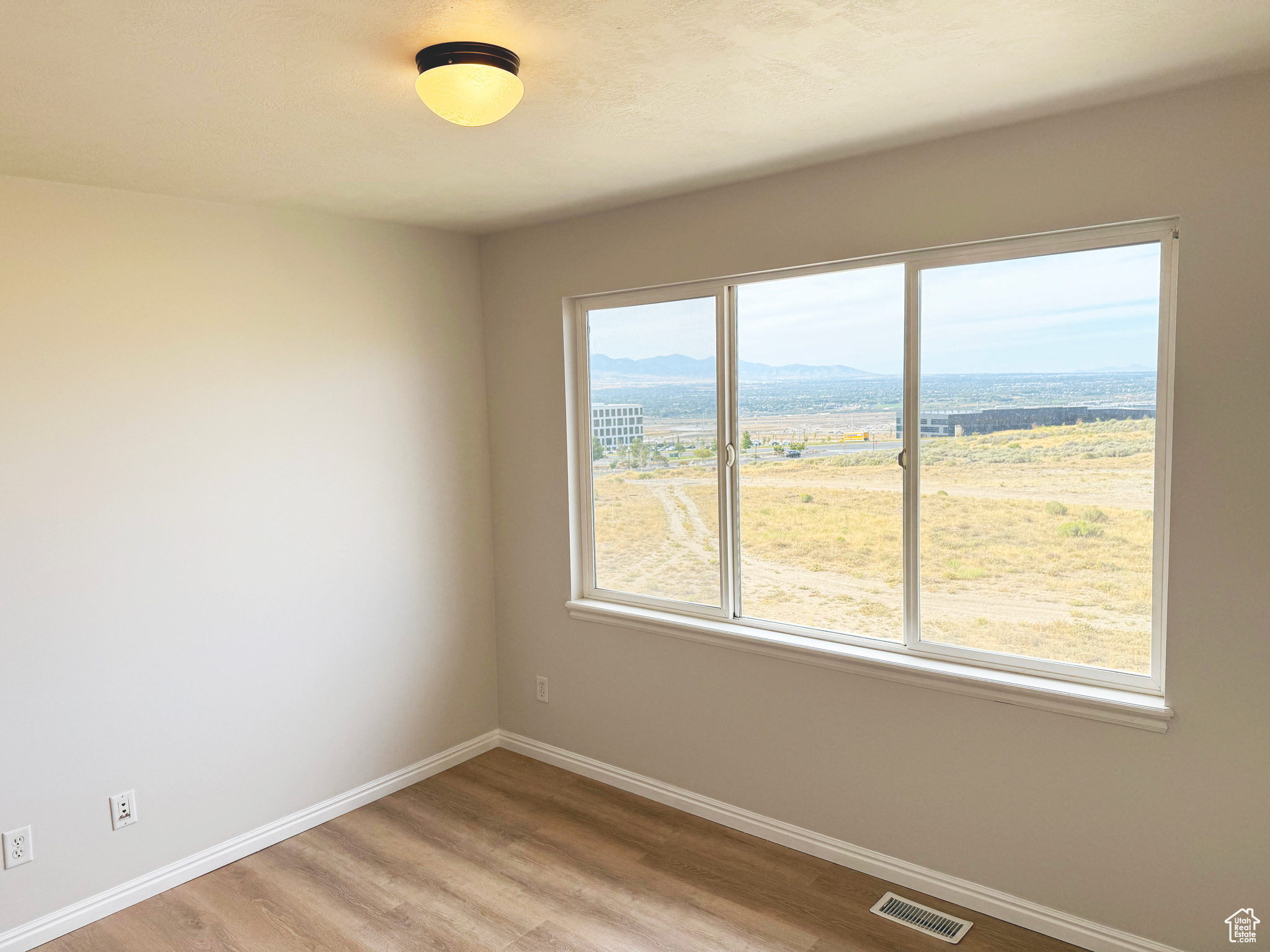 SOUTH MOUNTAIN - Residential