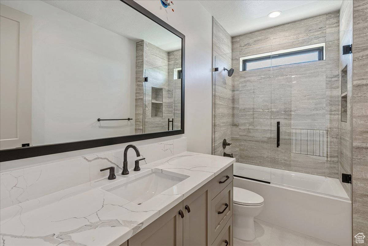 CENTER POINTE TOWNHOMES - Residential