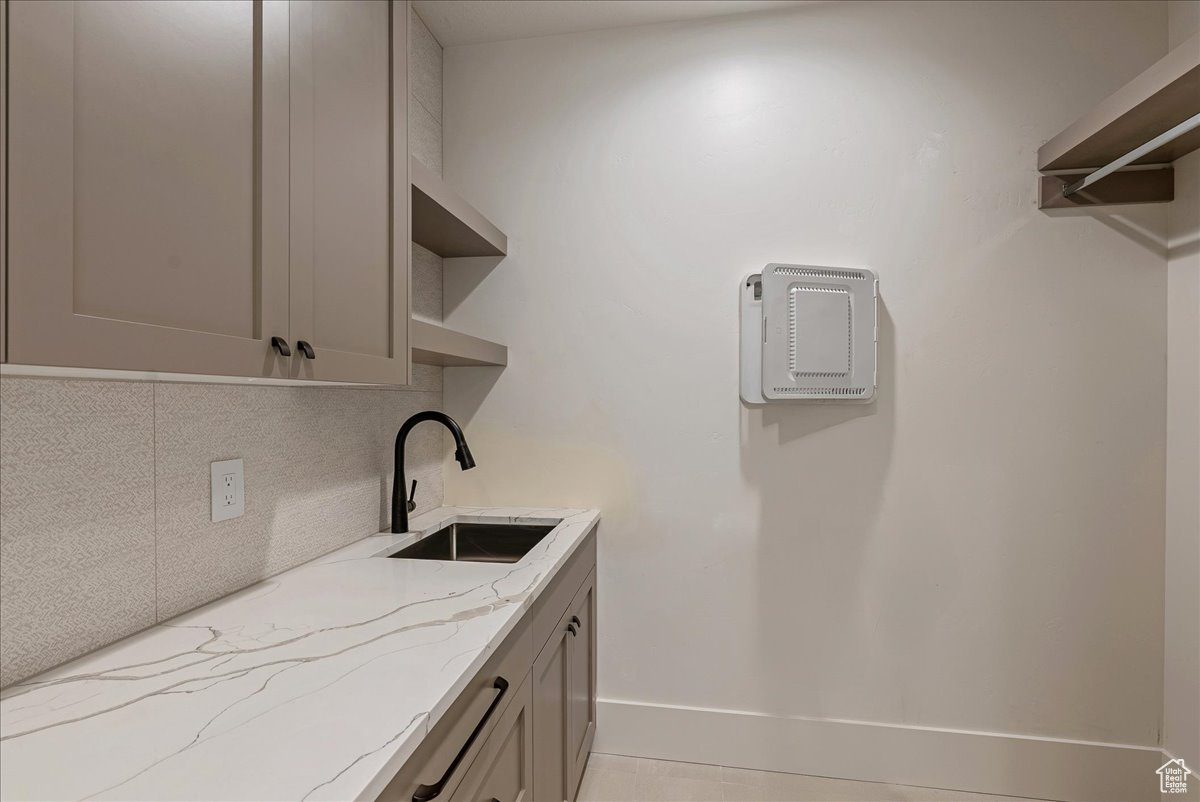 CENTER POINTE TOWNHOMES - Residential