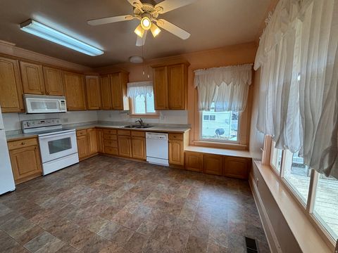 Tiny photo for 37 E CLARK ST, Grantsville, UT 84029 (MLS # 2130951)