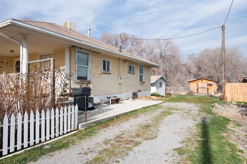 Tiny photo for 37 E CLARK ST, Grantsville, UT 84029 (MLS # 2130951)