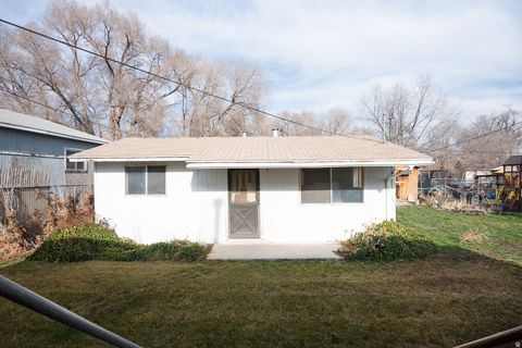 Tiny photo for 37 E CLARK ST, Grantsville, UT 84029 (MLS # 2130951)