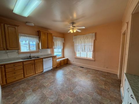Tiny photo for 37 E CLARK ST, Grantsville, UT 84029 (MLS # 2130951)