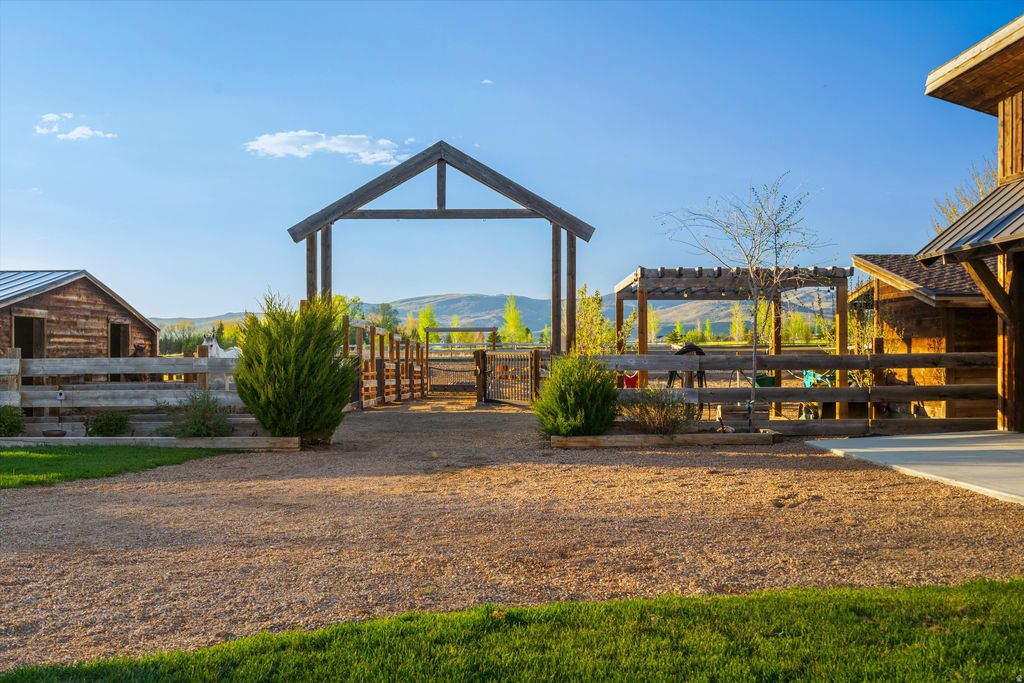 Photo of 320 W 2100 N, Marion, UT 84036 (MLS # 2158021)