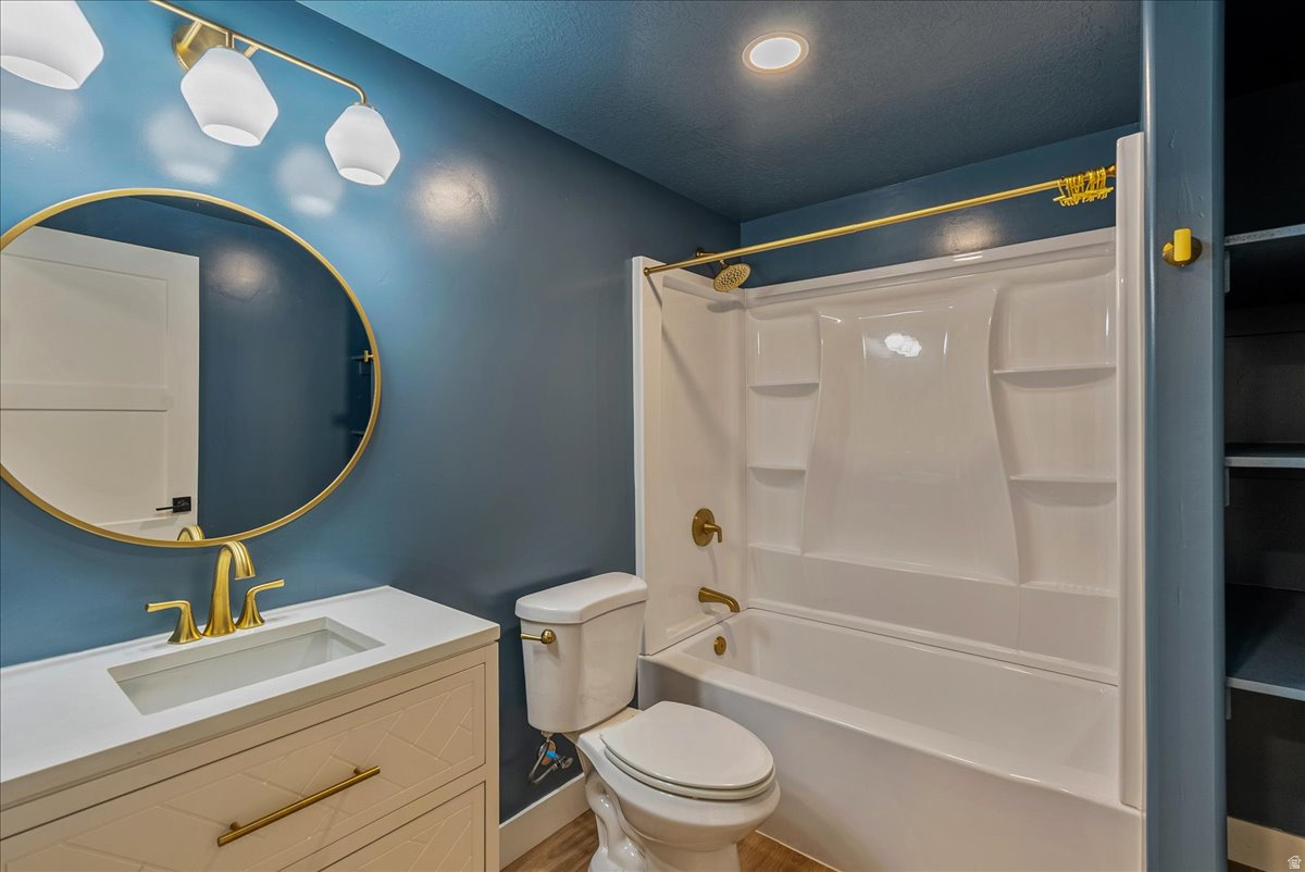 CANYON HILLS - Residential