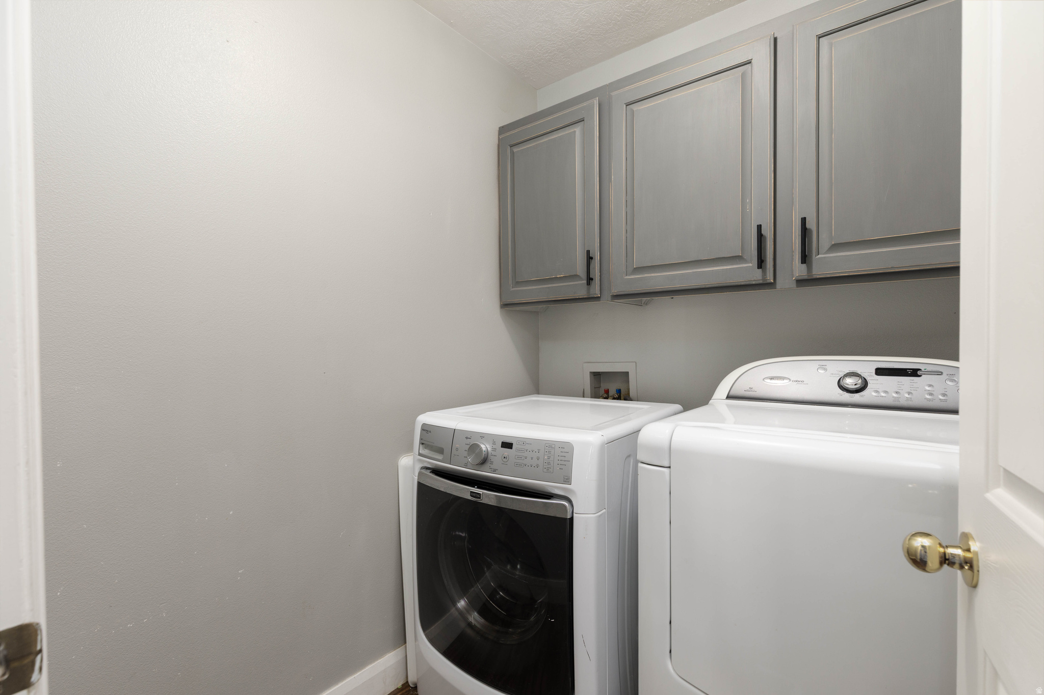 MEADOW LANE EST - Residential