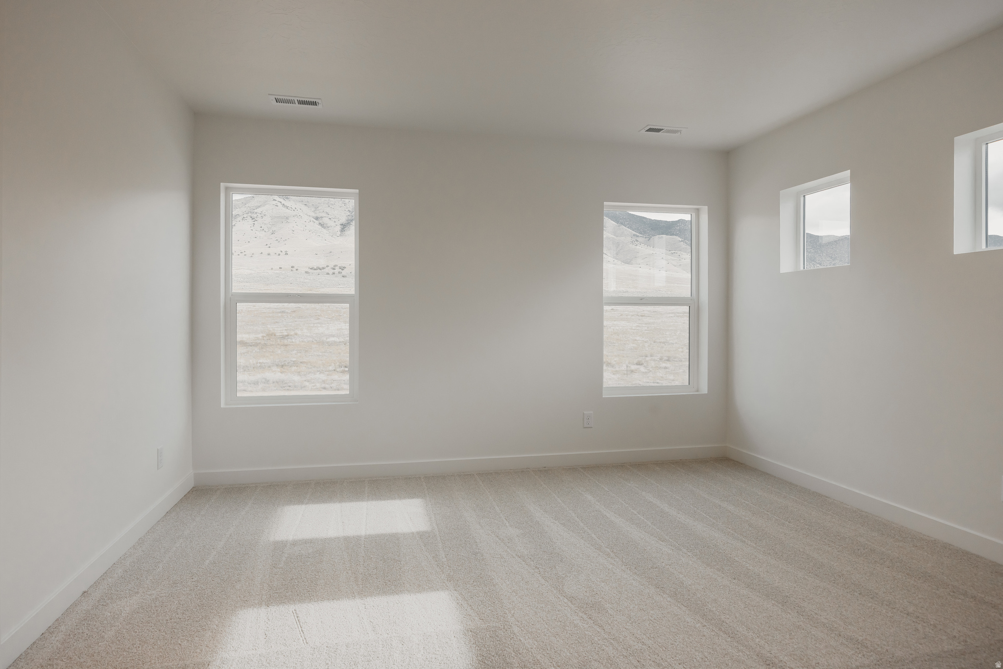 EAGLE HEIGHTS - Residential