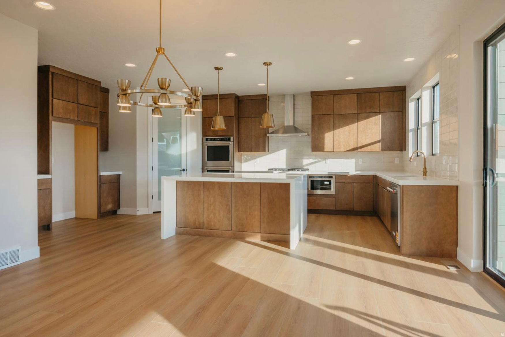 CROSSINGS AT LAKE CREEK - Residential