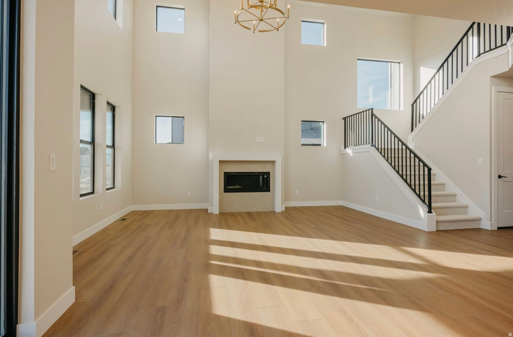 CROSSINGS AT LAKE CREEK - Residential