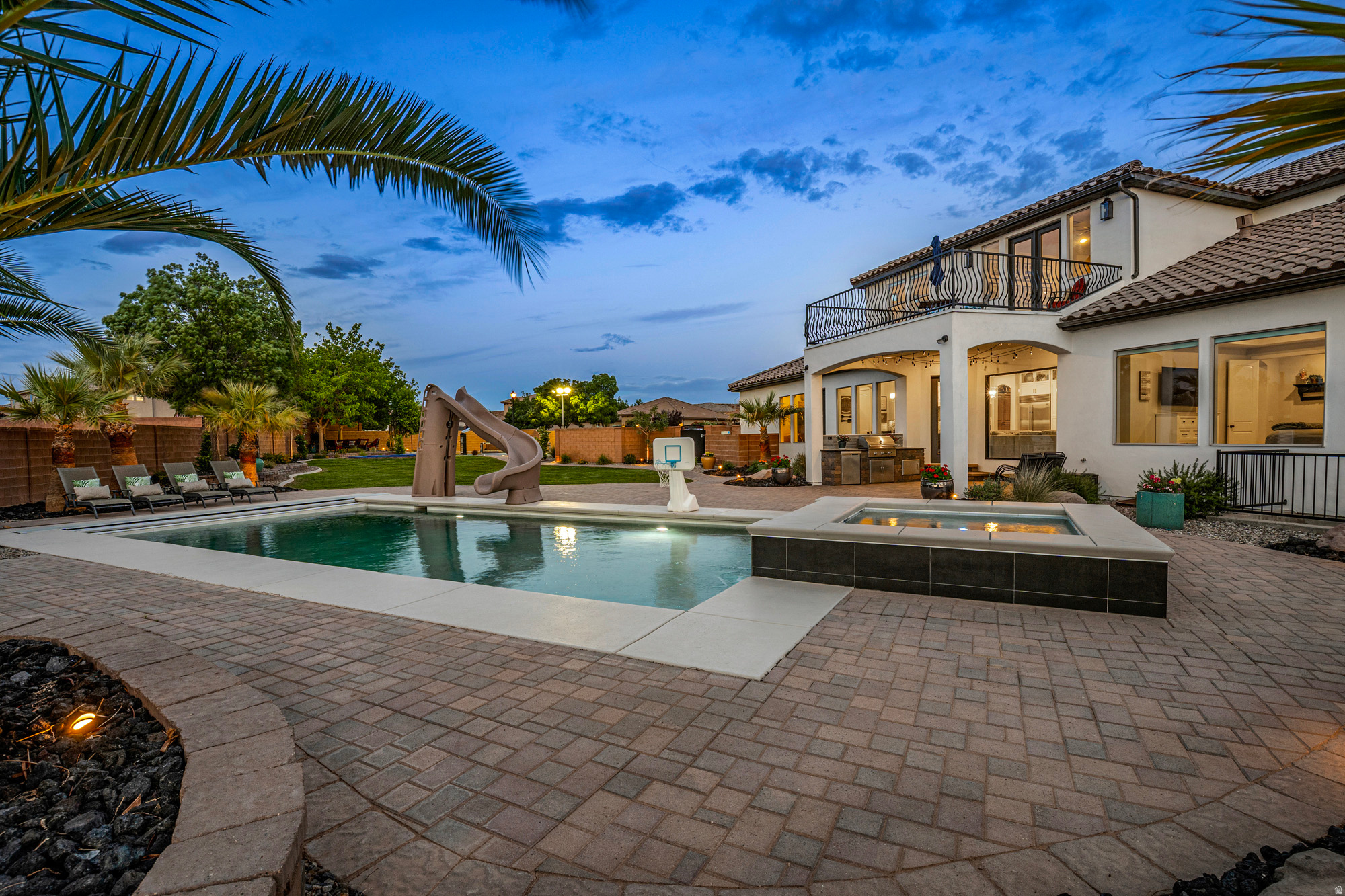 SILKWOOD PH 7 - Residential