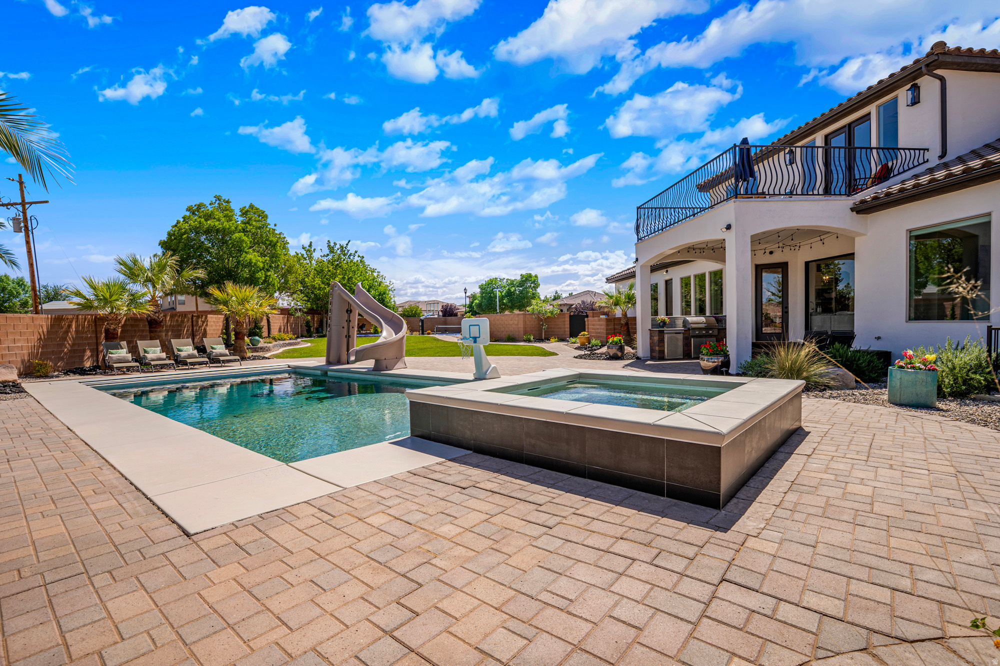 SILKWOOD PH 7 - Residential