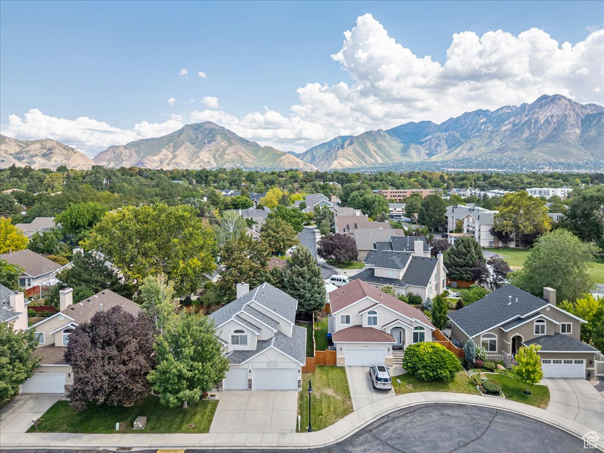 ESPRIT HOMES OF MILLCREEK P U D - Residential