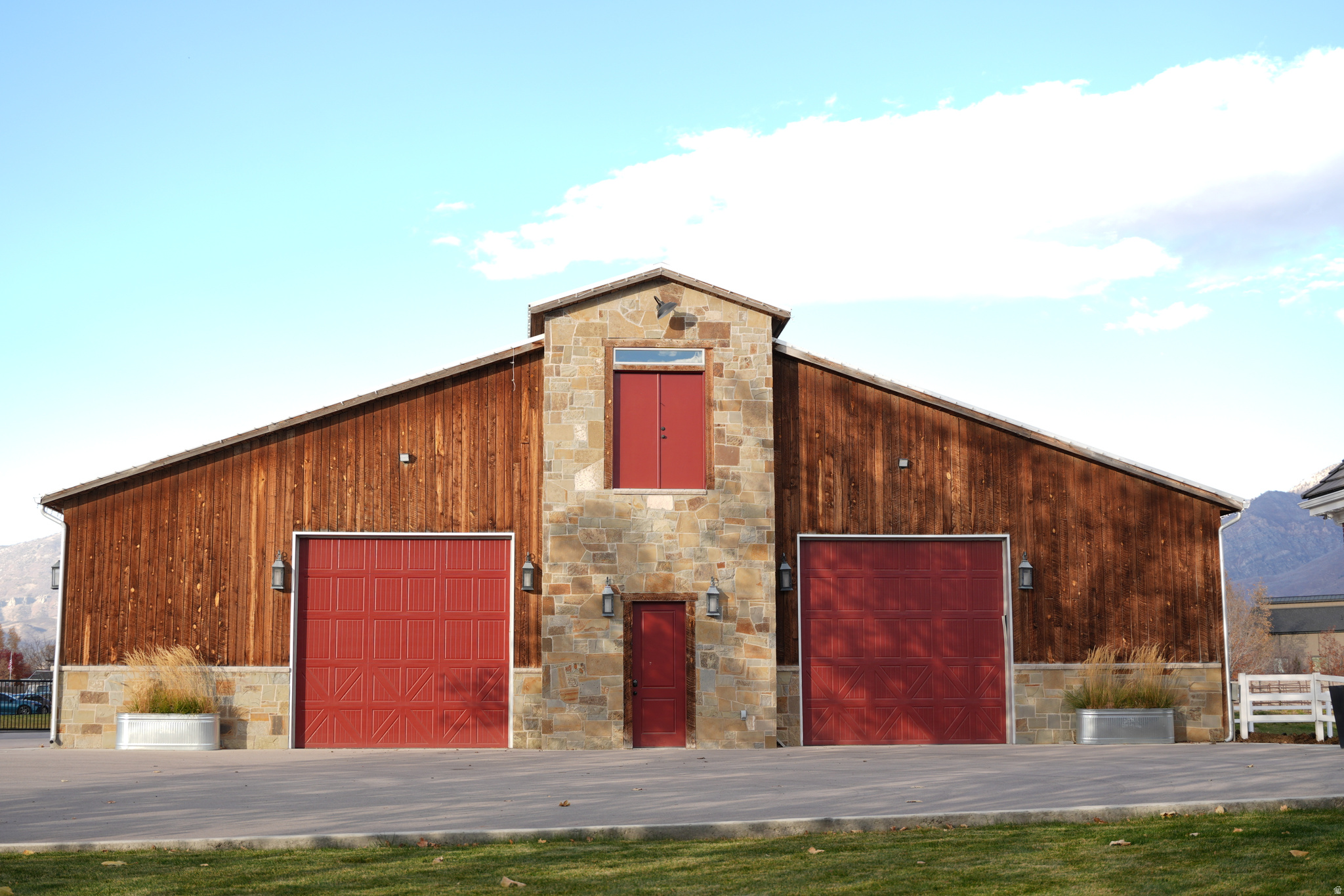 ASHBY LANE - Residential