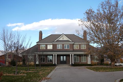 Photo of 9796 N 5800 W, Highland, UT 84003 (MLS # 2126219)