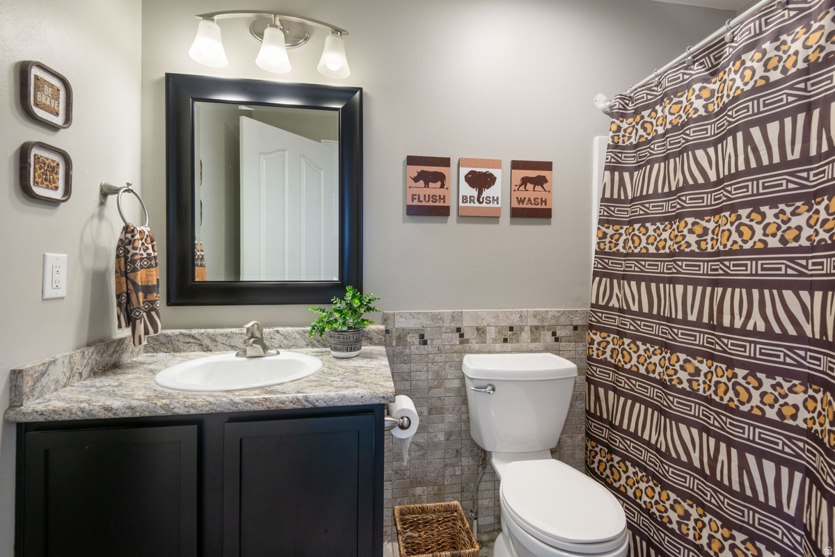 COPPER HILLS CONDOMINIUMS - Residential