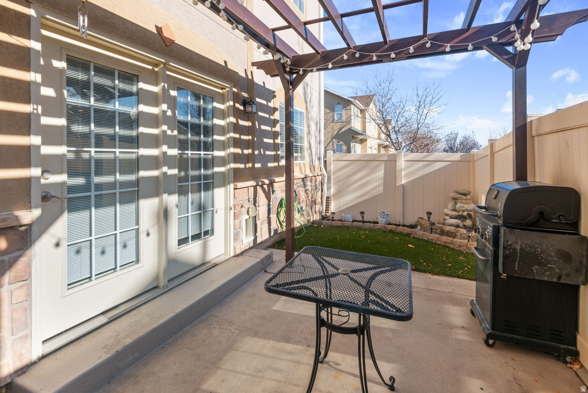 COPPER HILLS CONDOMINIUMS - Residential