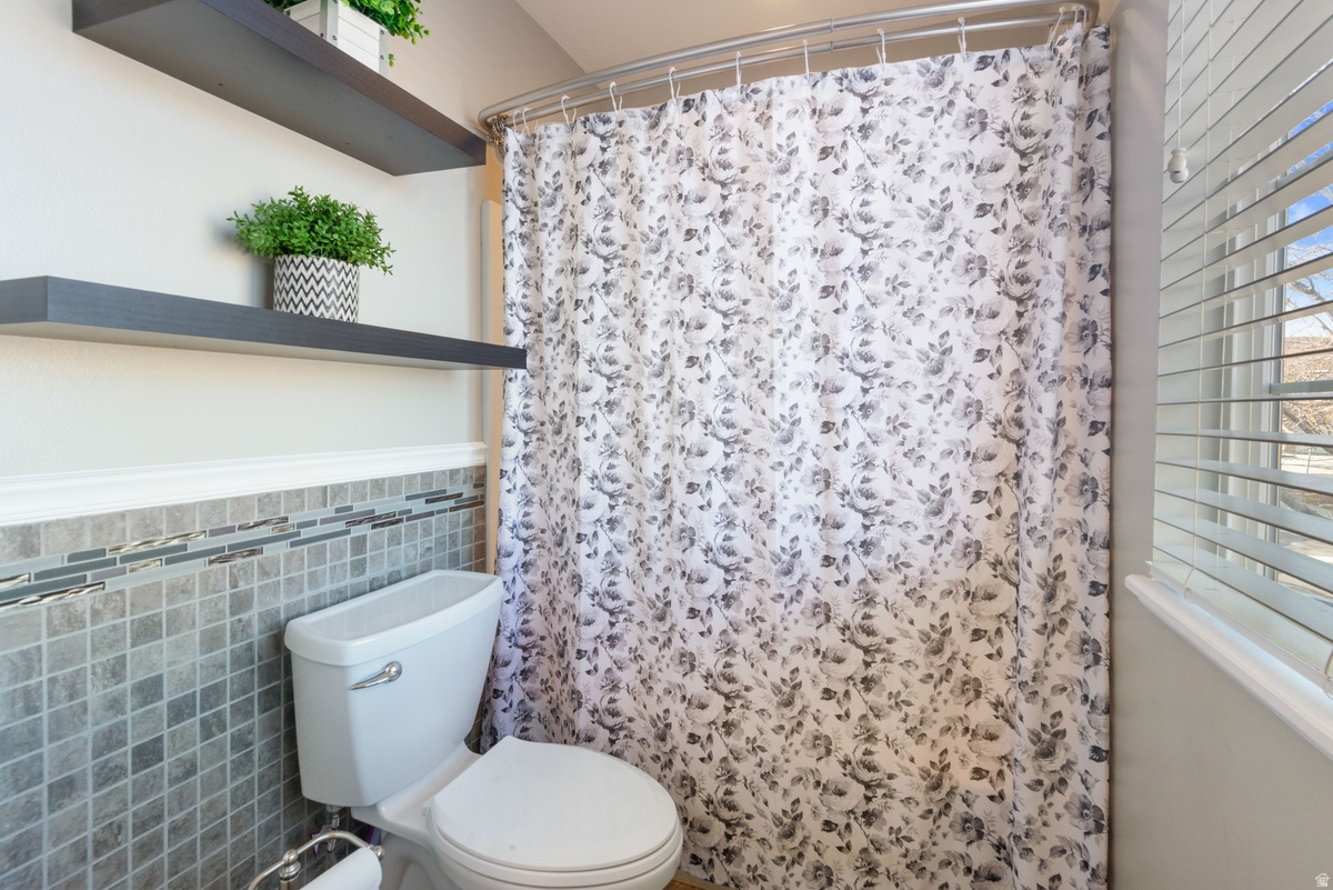 COPPER HILLS CONDOMINIUMS - Residential