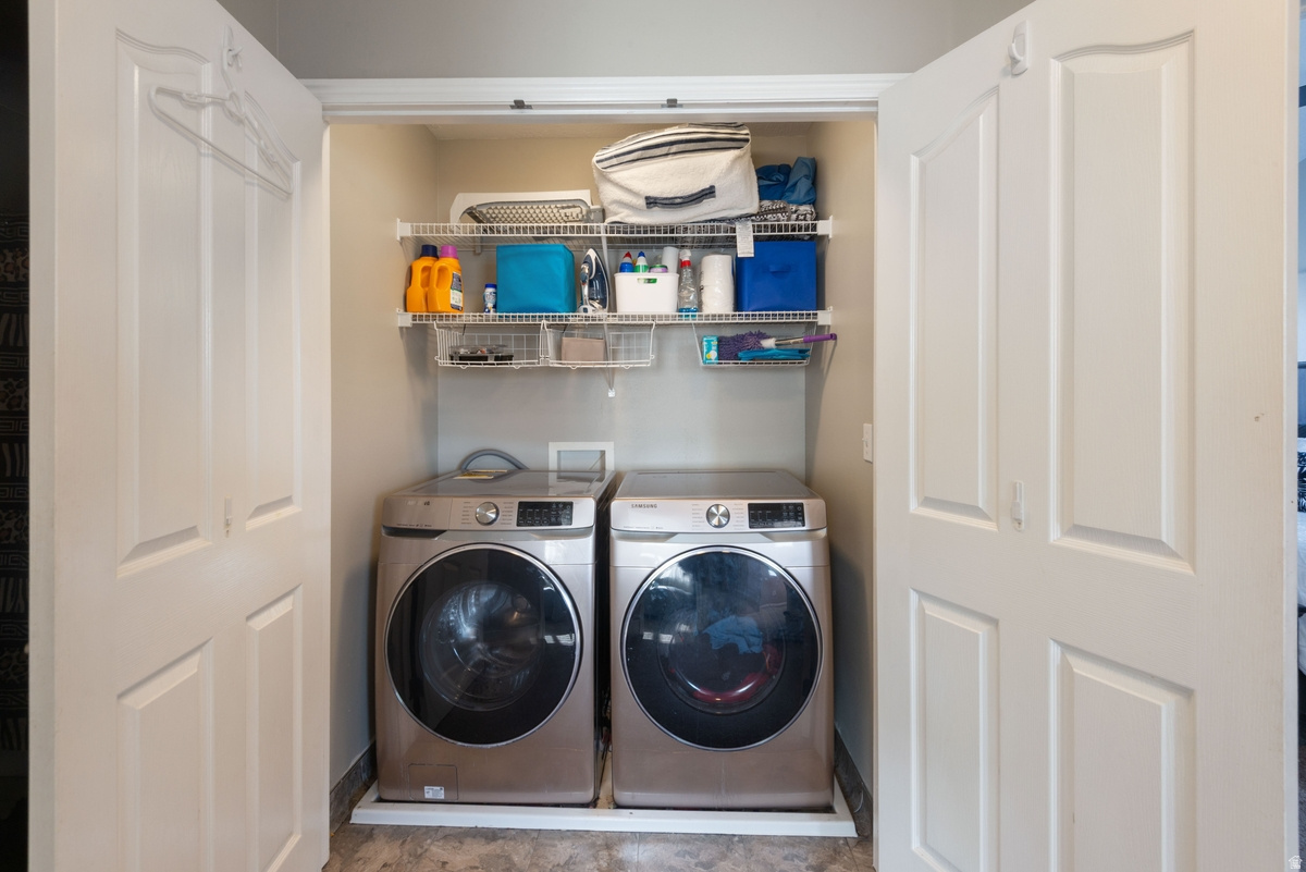 COPPER HILLS CONDOMINIUMS - Residential