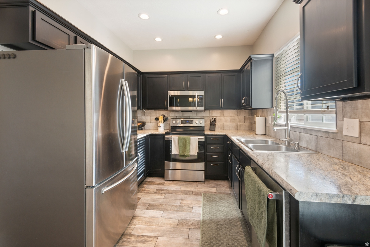 COPPER HILLS CONDOMINIUMS - Residential