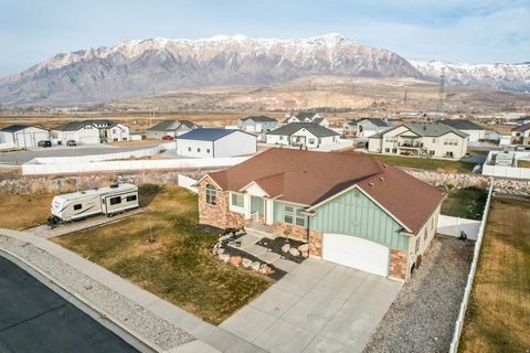 Tiny photo for 3942 N 2650 W, Farr West, UT 84404 (MLS # 2134525)