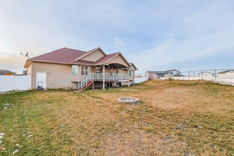 Tiny photo for 3942 N 2650 W, Farr West, UT 84404 (MLS # 2134525)