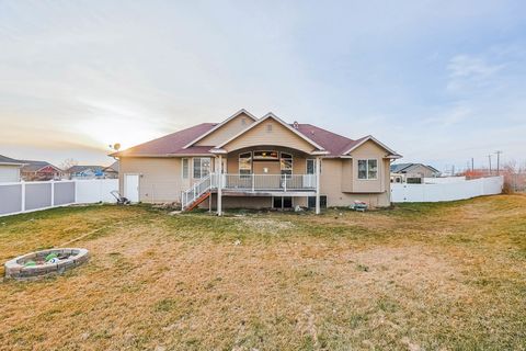 Tiny photo for 3942 N 2650 W, Farr West, UT 84404 (MLS # 2134525)
