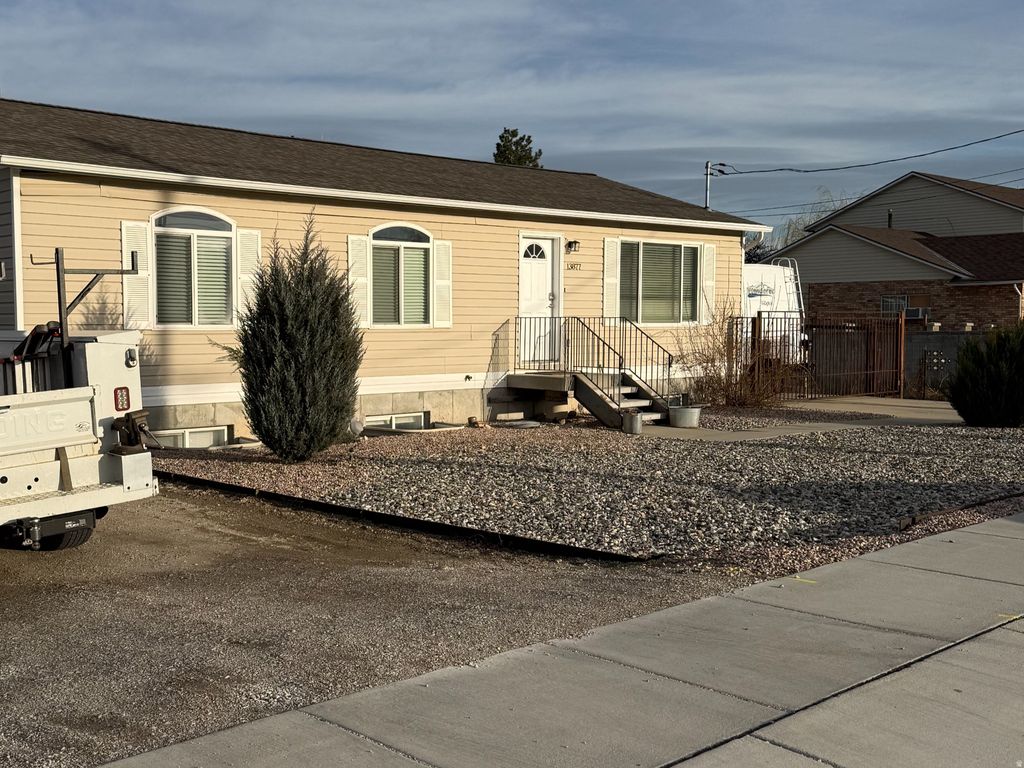 Photo of 13877 S 2200 W, Bluffdale, UT 84065 (MLS # 2141834)