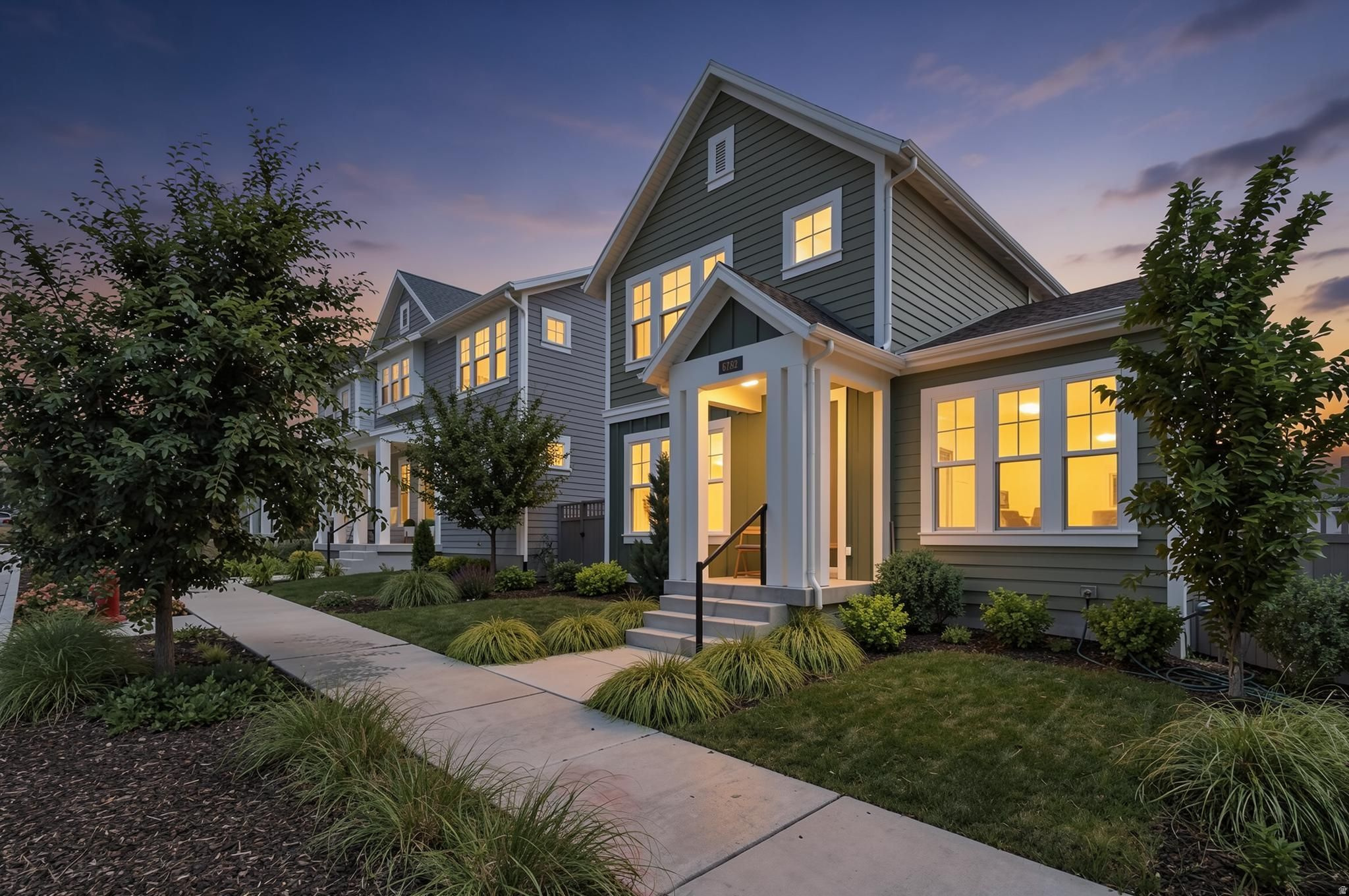 Photo 1 of 27 — 6782 W LEANDER DR, South Jordan, UT 84009