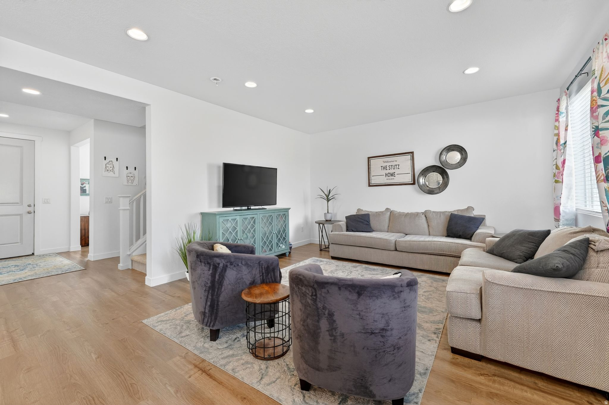 HIDDEN OAKS - Residential