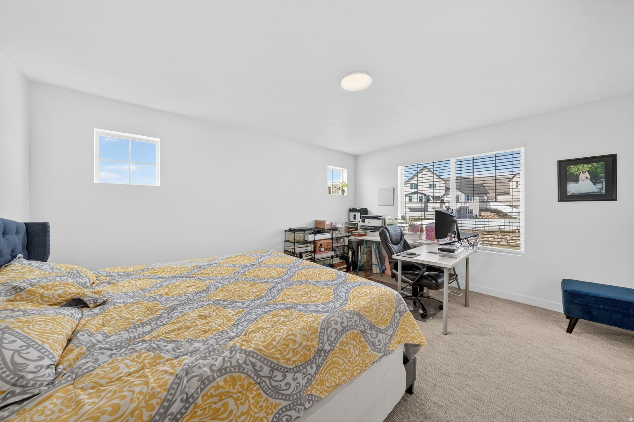 HIDDEN OAKS - Residential