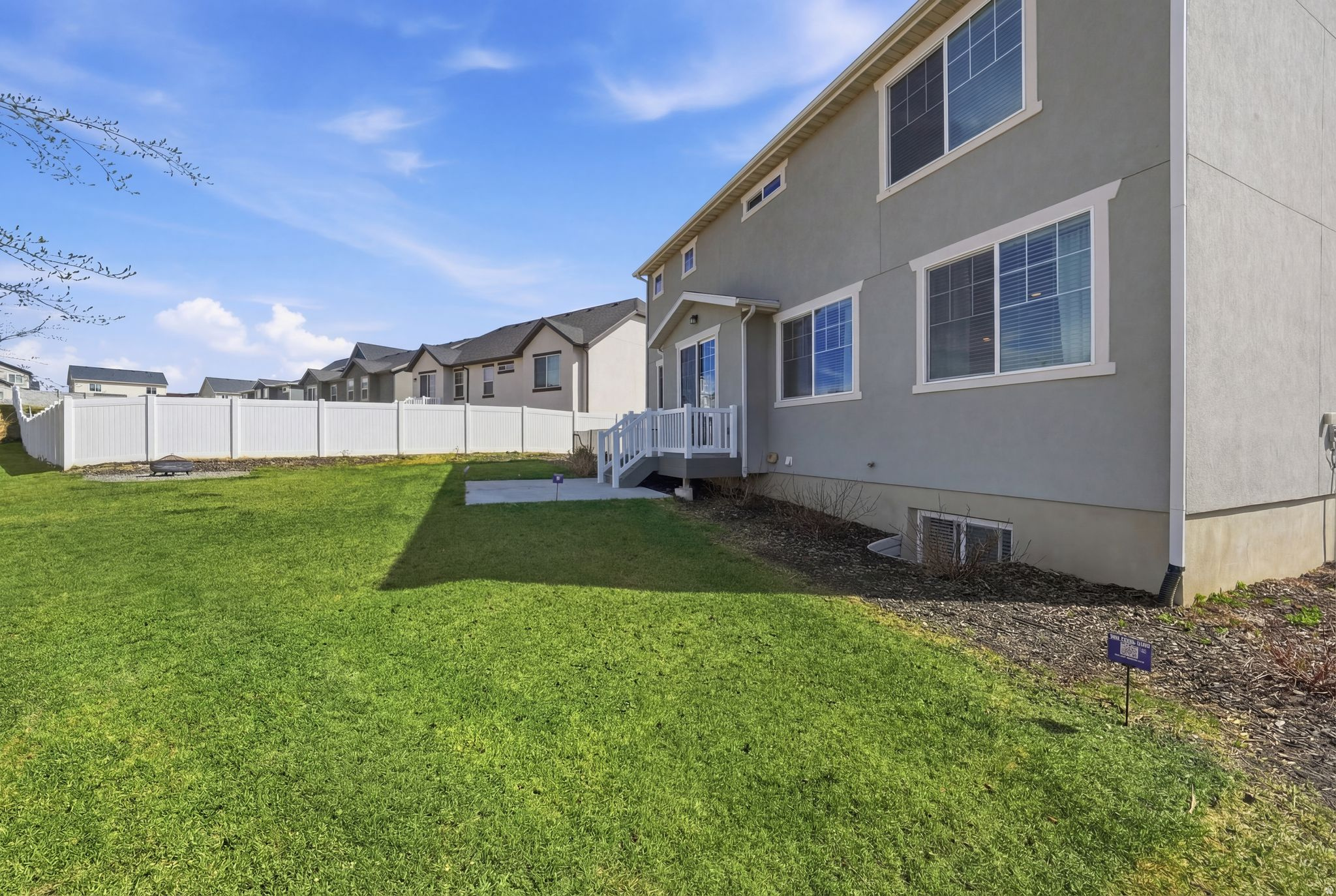 HIDDEN OAKS - Residential