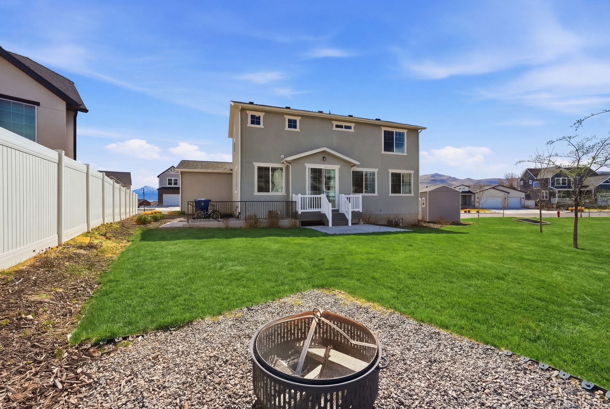 HIDDEN OAKS - Residential