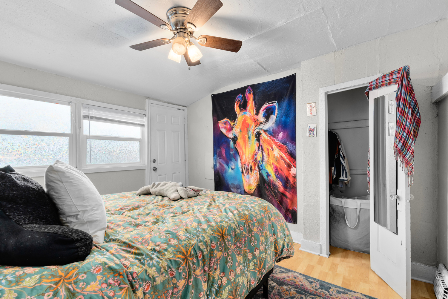 CAPITOL - Residential Income