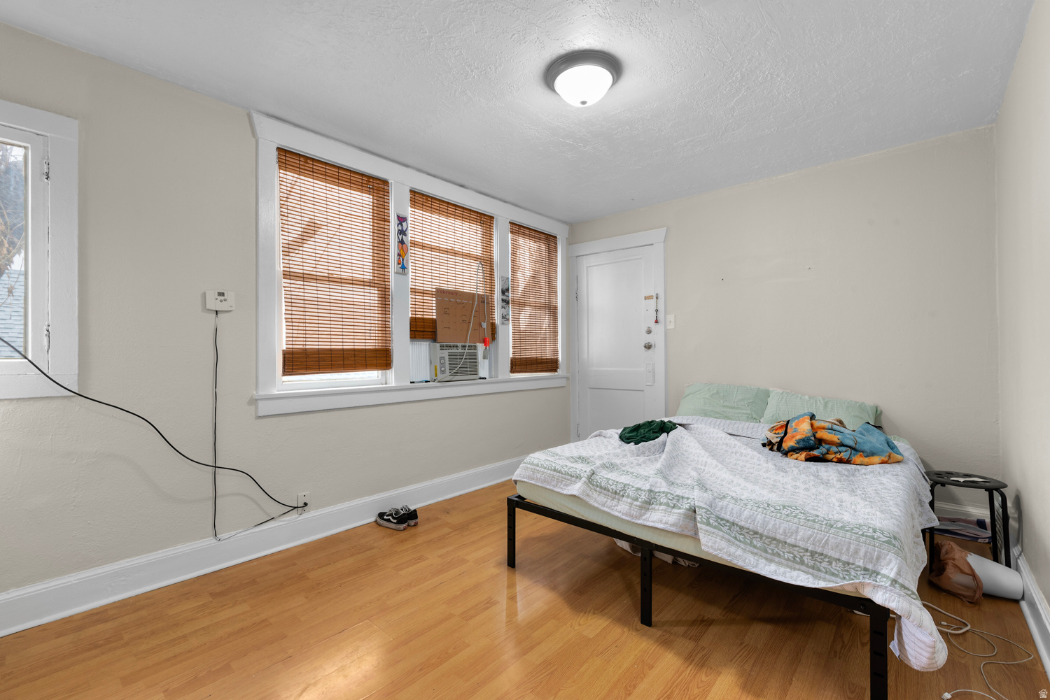 CAPITOL - Residential Income