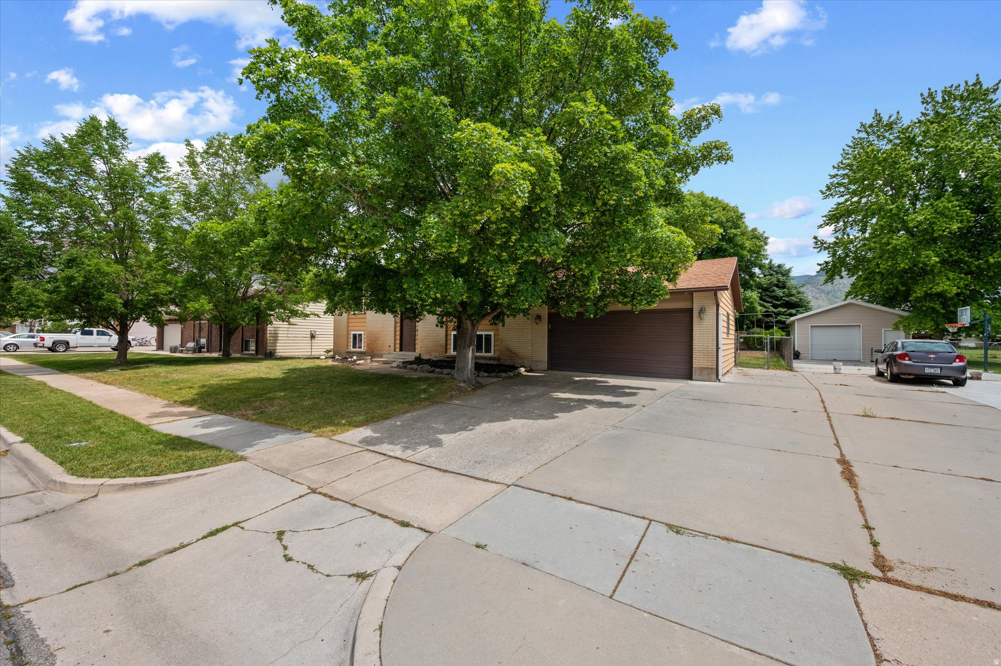 MISTY MEADOWS SUBDIV - Residential