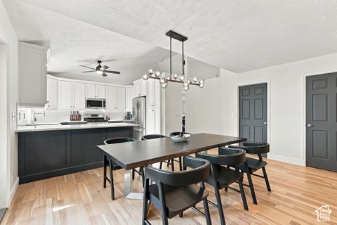 Tiny photo for 3936 HUNTINGTON CIR, Bountiful, UT 84010 (MLS # 2188587)