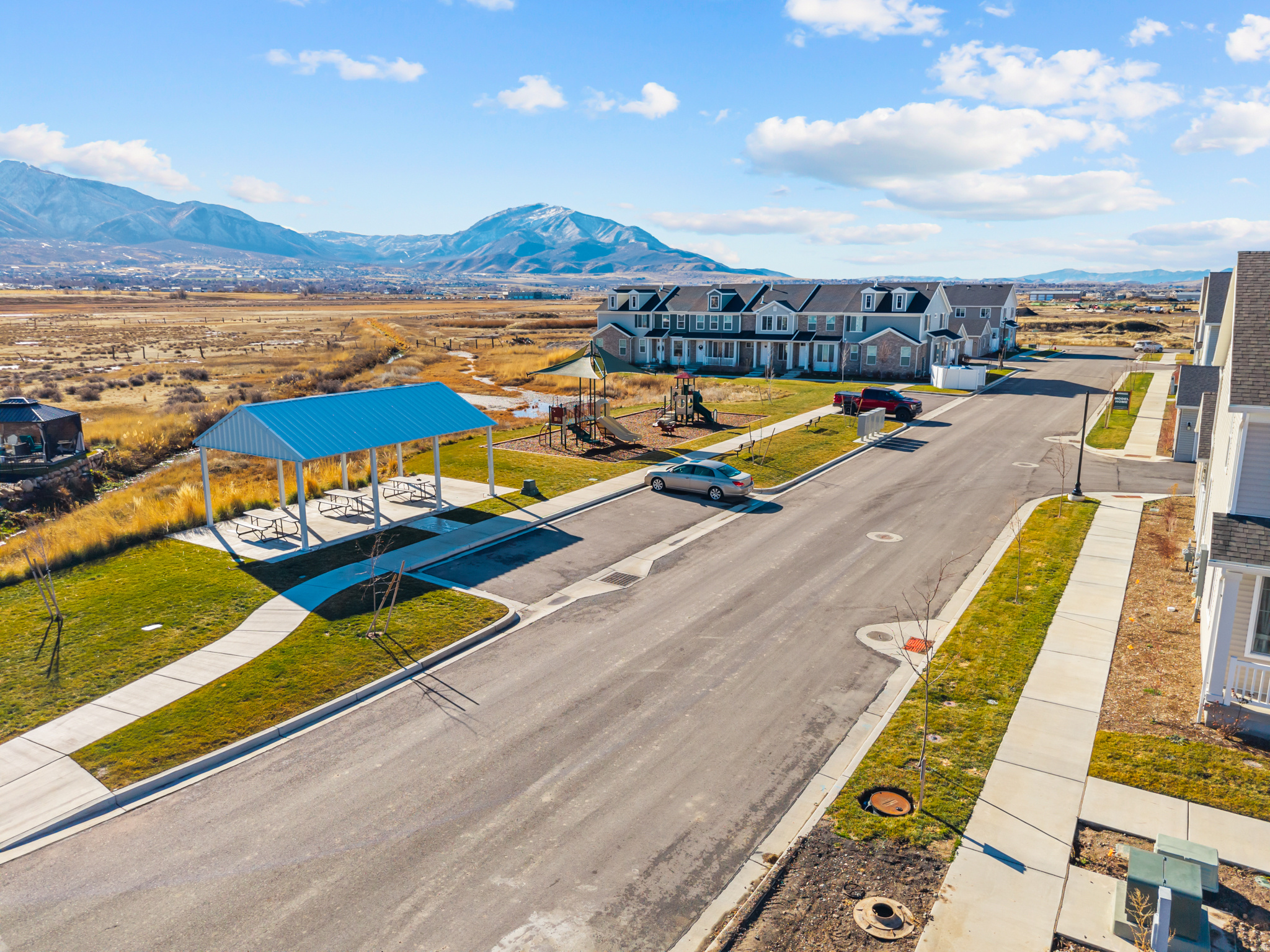 SALEM PARK - Residential