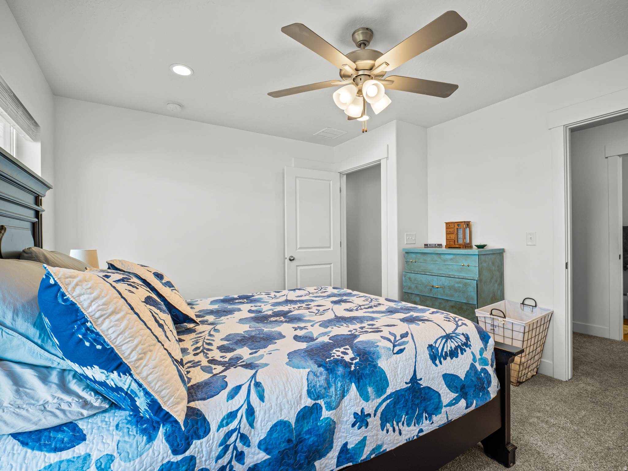 SALEM PARK - Residential