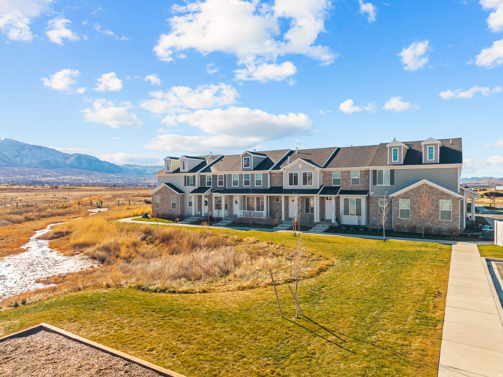 SALEM PARK - Residential