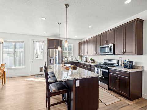 Tiny photo for 1618 N WESTVIEW LN, Salem, UT 84653 (MLS # 2129428)