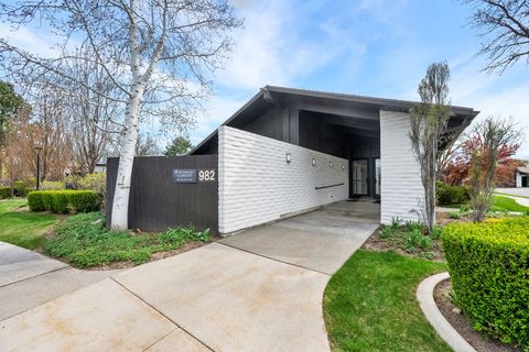 Tiny photo for 1047 E EASTGATE RD S, Murray, UT 84117 (MLS # 2147245)