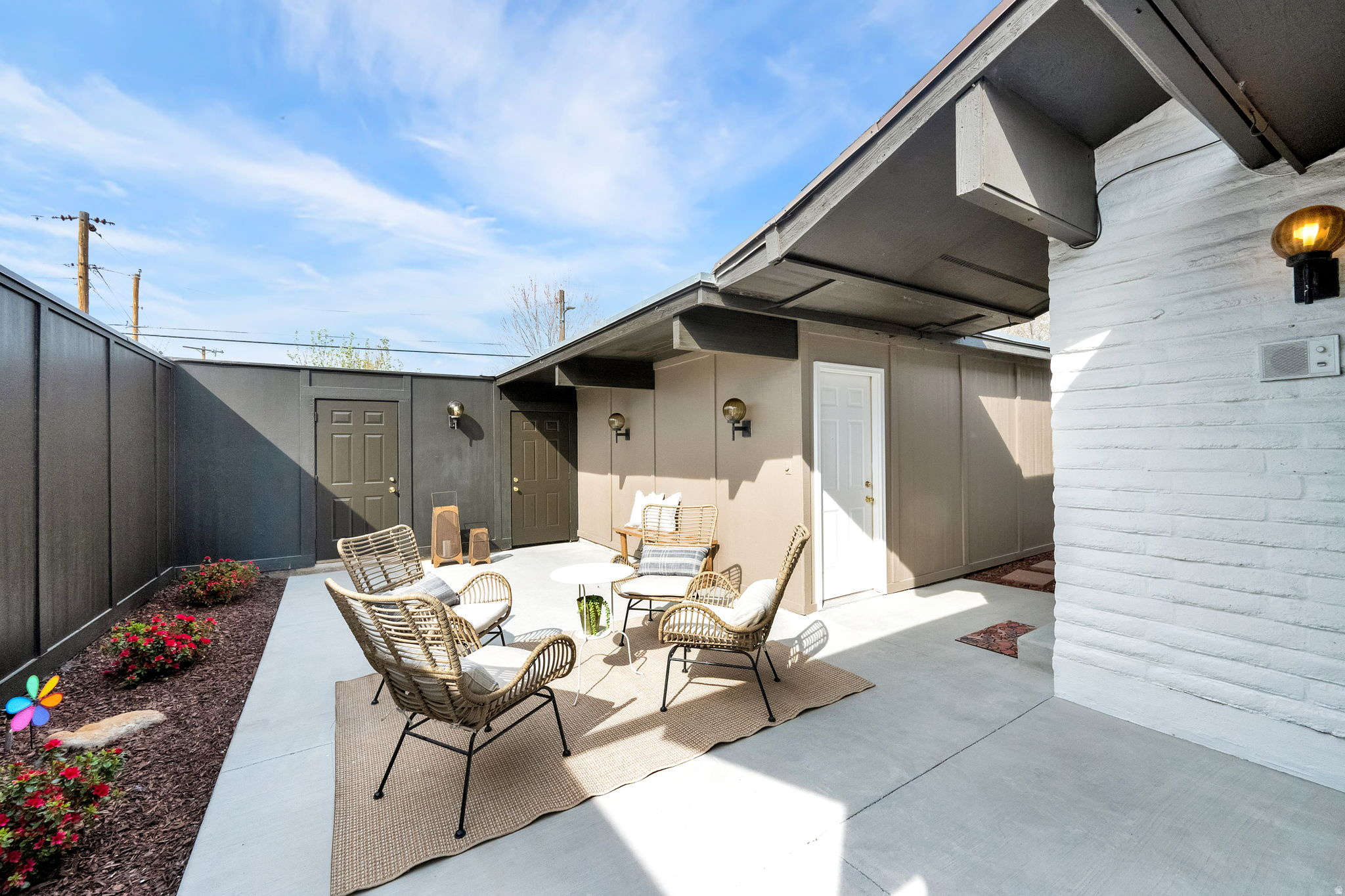 THREE FOUNTAINS EAST - Residential