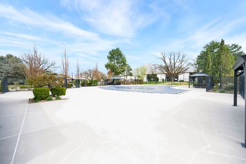 Tiny photo for 1047 E EASTGATE RD S, Murray, UT 84117 (MLS # 2147245)